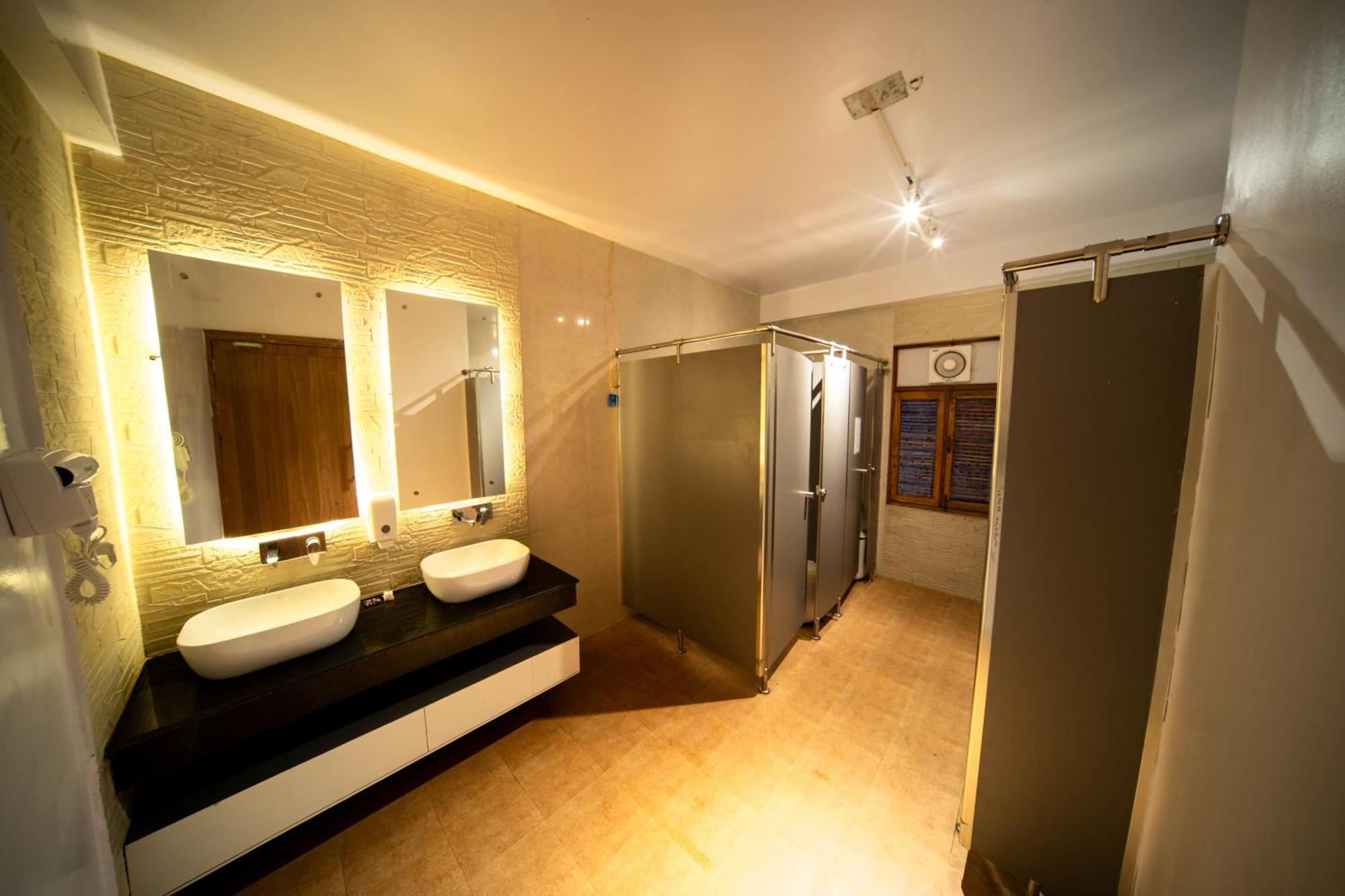 Pokhara Backpackers Hostel Εξωτερικό φωτογραφία