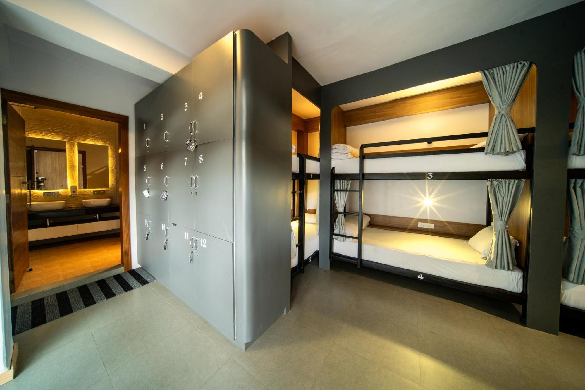 Pokhara Backpackers Hostel Εξωτερικό φωτογραφία